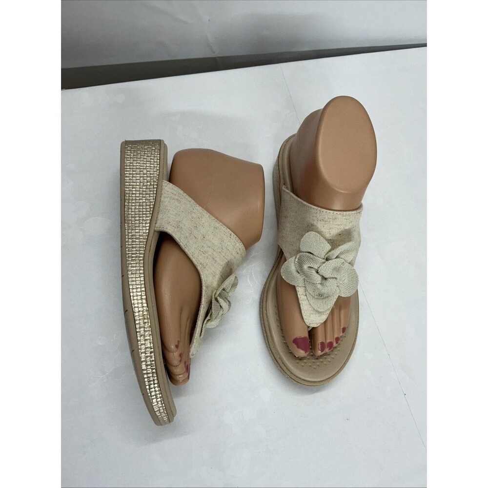 Life Stride Women's Sandals Size 6 W In New Condition